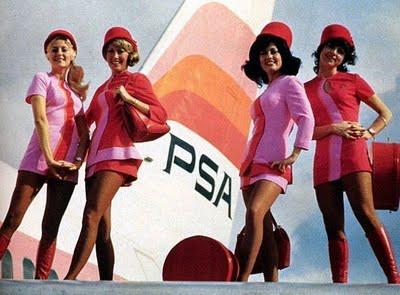 7Pucci_for_Braniff_Airlines_Flight_attendants_Braniff_large
